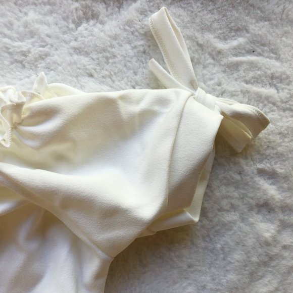 SALE 🔆 White tie sleeve crop top - Picture 11 of 11